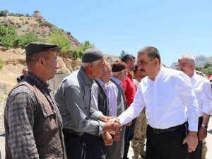 Siirt Valisi Hacıbektaşoğlu, Kayıp Hemşirenin Ailesiyle Bir Araya Geldi