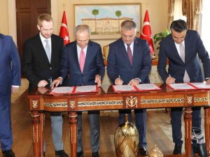 Hayırseverin Yaptıracağı Lise Ve Atölye İçin Protokol İmzalandı