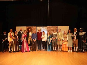 Turgutlu Belediye Tiyatrosu Yeni Yüzlerini Arıyor