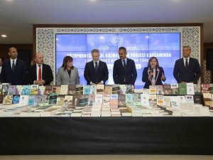 Bakan Özer: “Kütüphanelerdeki Kitap Sayısını 70 Milyona Çıkarmanın Mutluluğunu Yaşıyoruz”