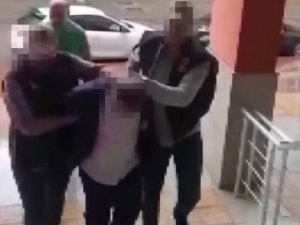 Hdp’nin Kongresinde Salondakileri Sözde ’Kürdistan Şehitleri’ İçin Saygı Duruşuna Davet Eden Şahıs Tutuklandı