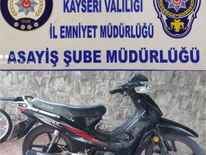 Motosiklet Ve Bisiklet Hırsızları Kamerada