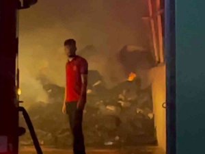 Kurulma Aşamasındaki Yağ Fabrikası Alevlere Teslim Oldu