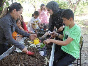 Engelli Çocuklara Bahçe Terapisi