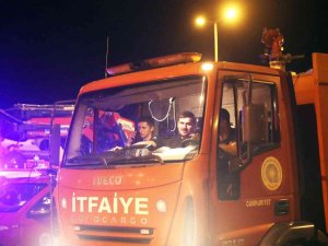 Antalya Büyükşehir’den Marmaris’e 7 Araç Ve 17 Personel Yardımı