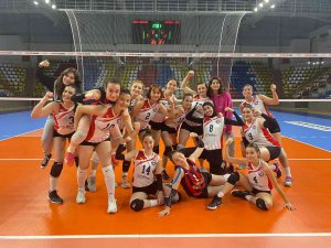 Filenin Altın Kızları Bolu’da Esmeye Devam Ediyor