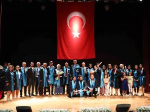 Kayü Mustafa Çıkrıkçıoğlu Myo’da Mezuniyet Sevinci