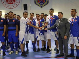 Şehit İ̇nfaz Ve Koruma Memuru Cengiz Yiğit Voleybol Turnuvası Sona Erdi