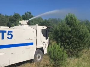Denizli’nin Toma’sı Marmaris’teki Yangına Müdahale Ediyor