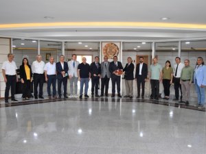 Başkan Sadıkoğlu: “İ̇hracat Ürünlerinde ’Malatya Kayısısı’ Adının Kullanılmasını Rica Ediyoruz”