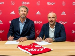 Ajax, Alfred Schreuder’a Emanet