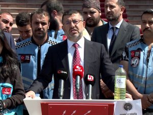 Chp Genel Başkan Yardımcısı Ağbaba: "Herkes Bilsin Ki Bu Kuryeler Sadece Paket Değil, İki Teker Üzerinde Can Taşıyorlar”