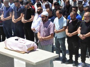 Hayatını Kaybeden 8 Aylık Bebeğe En Acı Veda