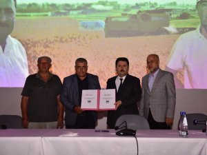 Altıeylül Belediyesi Çiftçinin Yanında