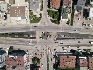 Atatürk Bulvarı’ndaki 22 Kavşaktan 17’si Tamamlandı