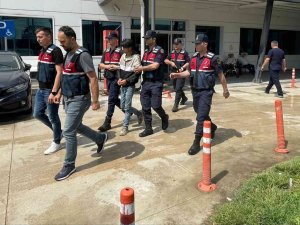 Boyabat’ta Babasını Tüfekle Vurarak Öldüren Zanlı Tutuklandı