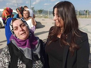 Şiddet Uygulayan Kocasının Ölümüne Neden Olan Fatma Koç’un Tahliye Mutluluğu