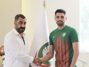 Tayyip Kanarya, Amedspor 1 Yıllık Sözleşme İmzaladı