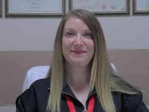 “Yaz Aylarında Kırmızı Meyve Tüketimine Ağırlık Verilmeli”