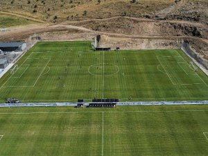 Yüksek İ̇rtifa Kamp Merkezi Futbol Takımlarının Gözdesi Oldu