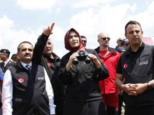 300 Personelin Katılımıyla Dağda Arama Ve Kurtarma Tatbikatı Gerçekleştirildi