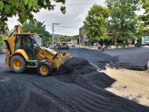 Tarsus Belediyesi 60 Günde 21 Mahallenin Yolunu Asfaltladı