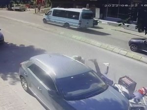 Ümraniye’de Motosikletin Çarptığı Yaya, Başka Bir Yayanın Üzerine Uçtu