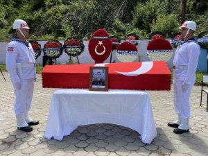 Şehit Uzm. Çvş. Özkaya’nın Cenazesi Toprağa Verildi