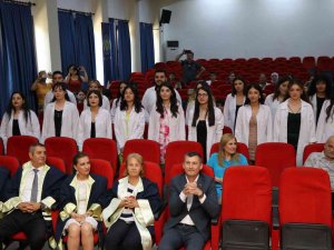 Çiçeği Burnunda Diyetisyenler, Yemin Ederek Mesleğe İlk Adımlarını Attı