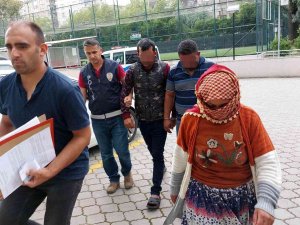 Buldukları Varilleri Dereye Döktüler: 4’ü Polis 8 Kişi Hastanelik Oldu