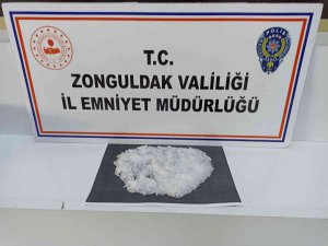 Öldürücü Etkiye Sahip Uyuşturucuyu Öğrencilere Satacaktı Ekipler Tarafından Yakalandı