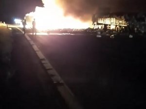 Ankara’da İplik Taşıyan Tır İle Karpuz Taşıyan Tır Çarpıştı: 1 Yaralı