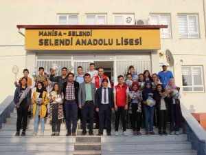 Selendi’de Nitelikli Okul Sevinci