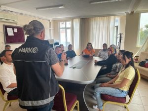 Mersin’de "En İ̇yi Narkotik Polisi Anne" Eğitimi Verildi