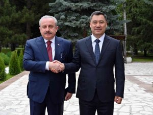 Tbmm Başkanı Şentop, Kırgızistan Cumhurbaşkanı Caparov İle Görüştü