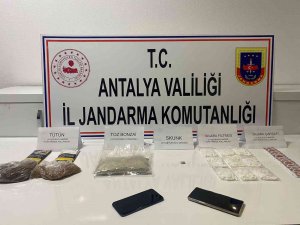 Üzerlerinde Uyuşturucuyla Yakalandılar