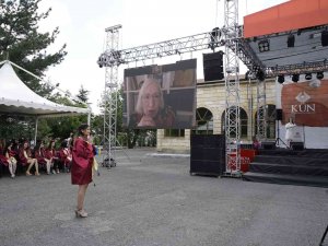 Kün’de İlk Lisans Mezuniyet Töreni Gerçekleştirildi
