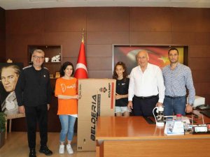 Başkan Tuncel Söke’nin Başarılı Atletlerini Unutmadı
