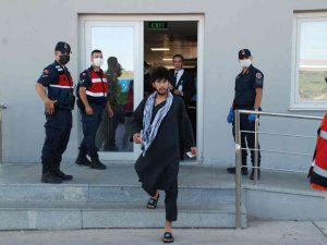 İ̇zmir’de 226 Afgan Göçmen Sınır Dışı Edildi