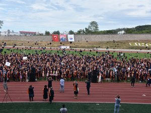 3 Bin Öğrencinin Mezuniyet Heyecanı