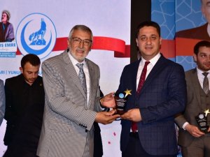 Başkan Bozkurt Ülkü Ocakları Eskişehir İ̇l Başkanlığının Ödül Törenine Katıldı