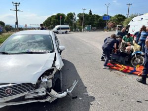 Manisa’da Otomobille Motosiklet Çarpıştı: 1 Yaralı