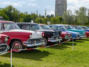 Türkiye’nin En Büyük “Klasik Otomobil Festivali” Ankara’da Başladı