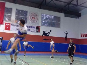 Bozyazı’da Mahalleler Arası Voleybol Turnuvası Sona Erdi