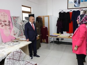 Kadınlar Keçmek’te Üretip Kazanç Sağlıyor
