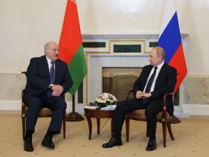 Putin: "Abd, Avrupa’da 200 Adet Taktik Nükleer Silahını Barındırıyor"