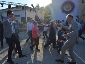 Selendi Pınarlar Kiraz Festivali Coşkuyla Kutlandı