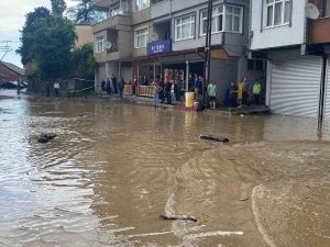 Yoğun Yağış Nedeniyle Çaydamar Deresi Taştı