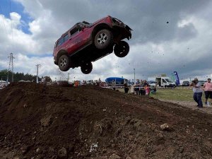 Kocaeli’de Nefes Kesen Off-road Heyecanı