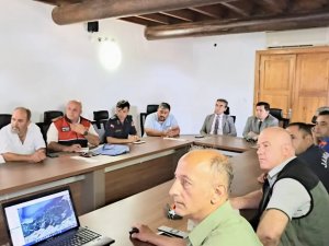 Kuşadası’nda Yangın Önleme Toplantısı Yapıldı